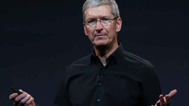 Tim Cook: “Apple sẽ không giúp FBI để hack iPhone và truy cập dữ liệu của kẻ sát nhân” 
